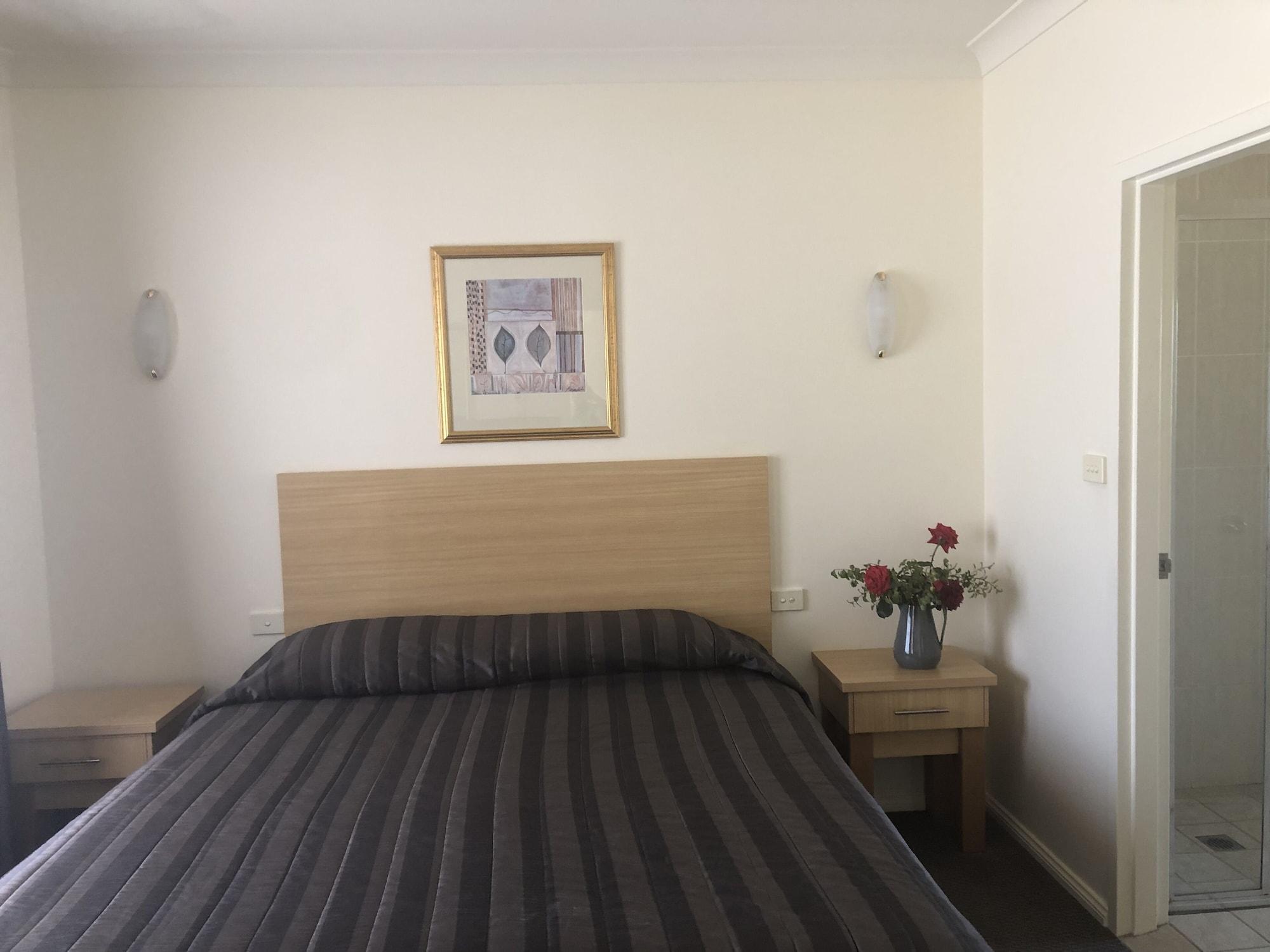 Turners Vineyard Motel Ориндж Екстериор снимка