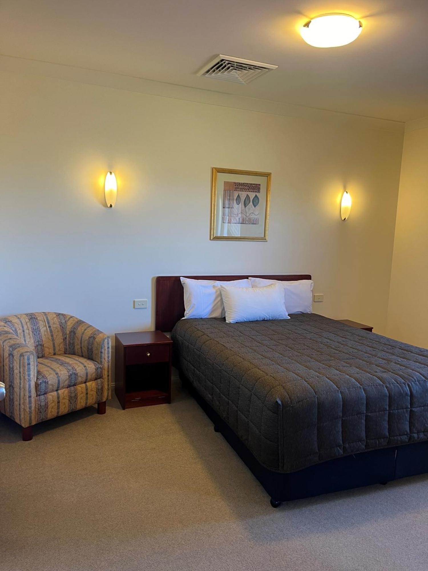 Turners Vineyard Motel Ориндж Екстериор снимка