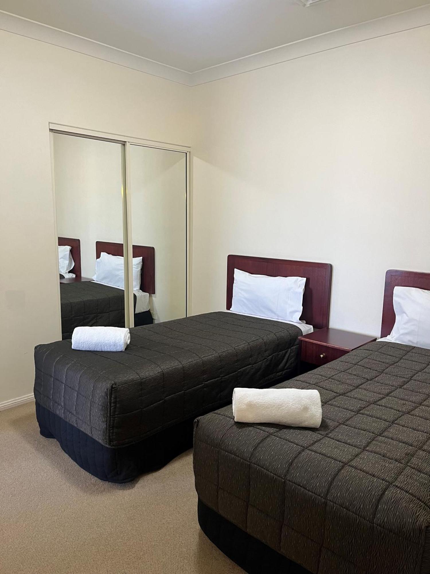 Turners Vineyard Motel Ориндж Екстериор снимка