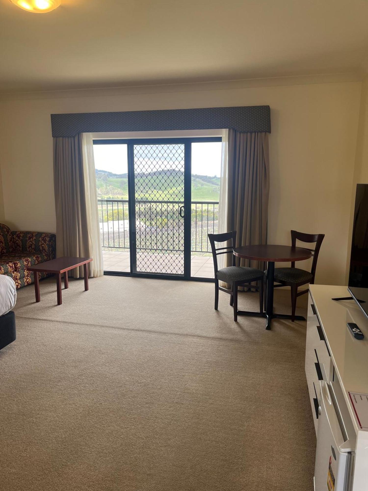 Turners Vineyard Motel Ориндж Екстериор снимка