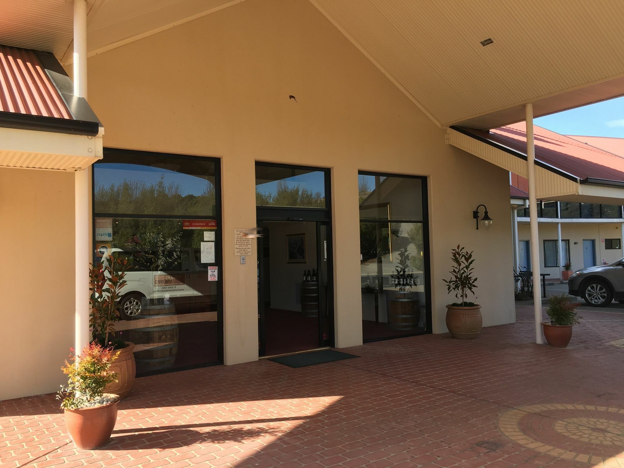 Turners Vineyard Motel Ориндж Екстериор снимка